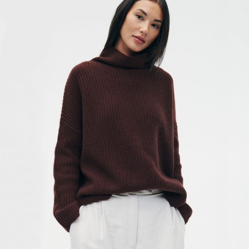Naadam wool cashmere oversized ribbed turtle neck